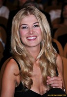 Rosamund Pike photo #