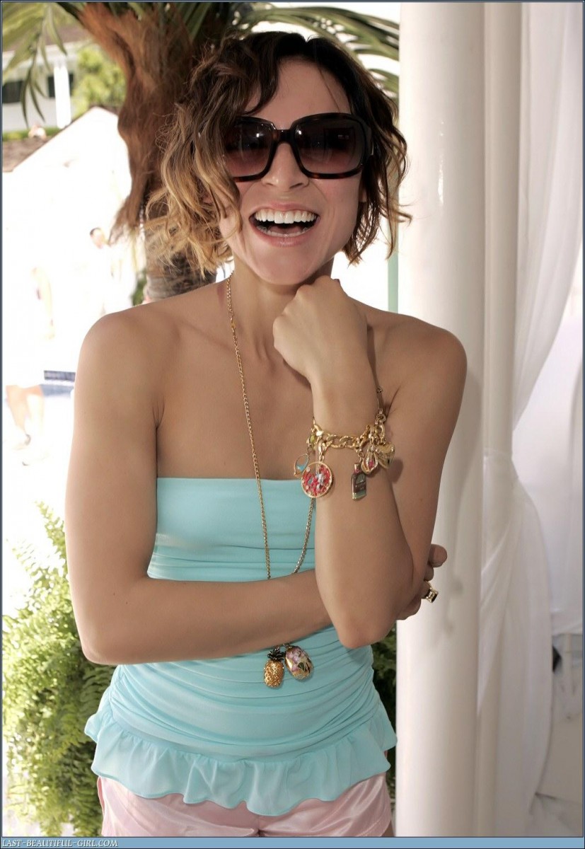 Samaire Armstrong: pic #106749