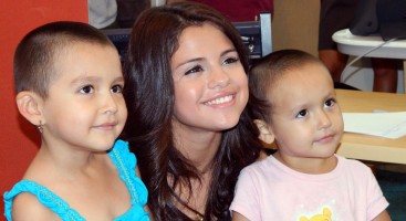 Selena Gomez photo #