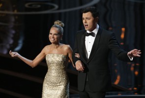 Seth MacFarlane photo #