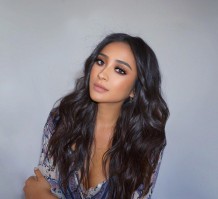 Shay Mitchell photo #