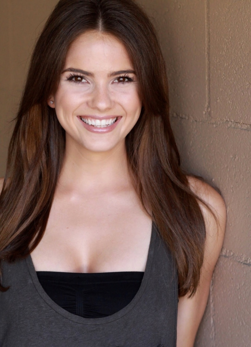 Shelley Hennig Shelley Hennig photo 51 of 139 pics, wallpaper - photo #769618 - ThePlace2