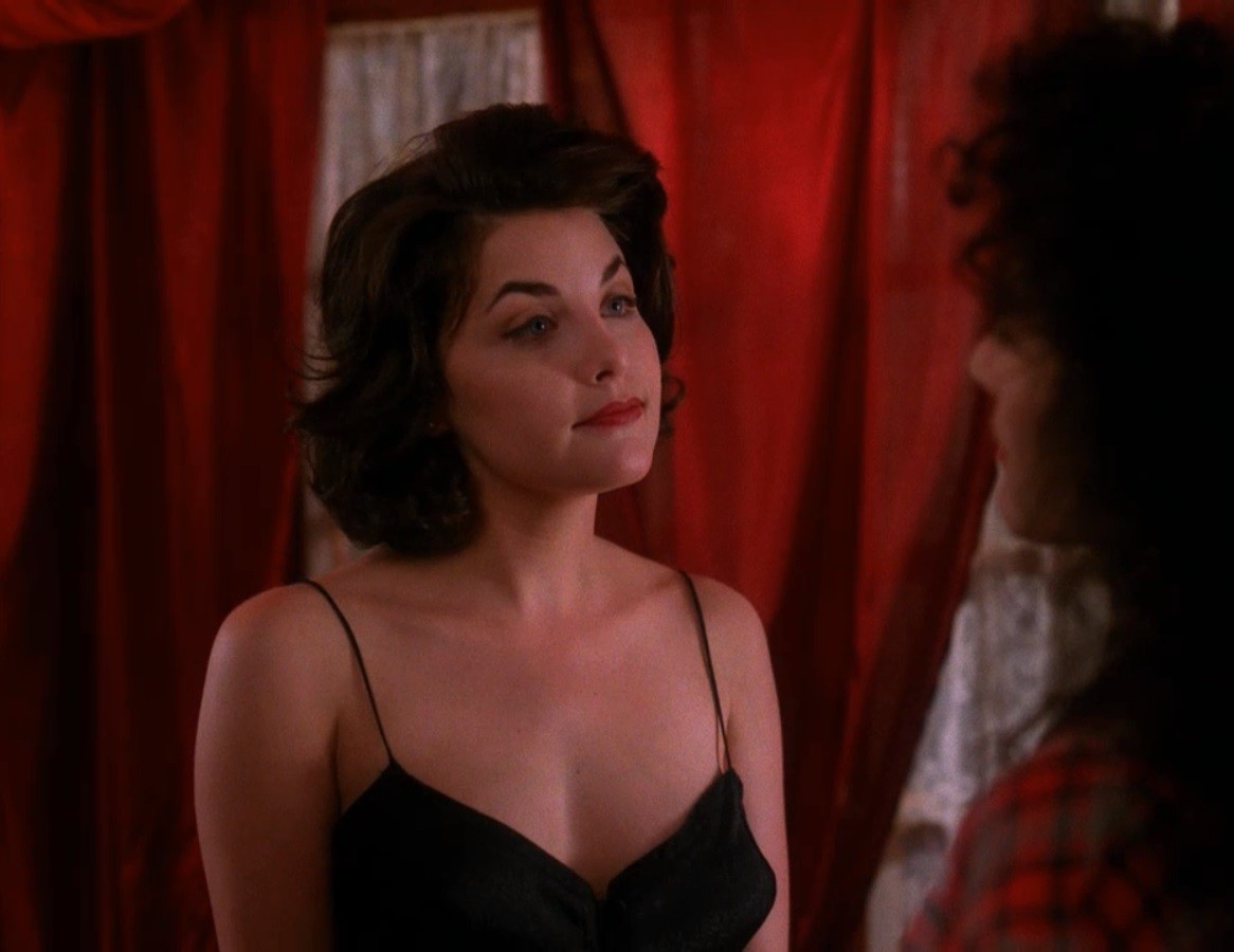 Sherilyn Fenn: pic #911769