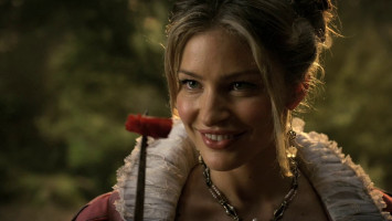 Tabrett Bethell photo #