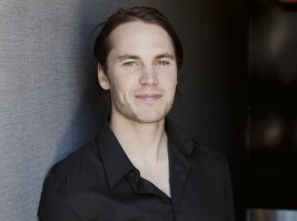 photo 23 in Taylor Kitsch gallery [id529523] 2012-09-06
