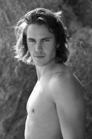 photo 25 in Taylor Kitsch gallery [id207984] 2009-12-01