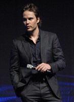 photo 12 in Taylor Kitsch gallery [id532727] 2012-09-18