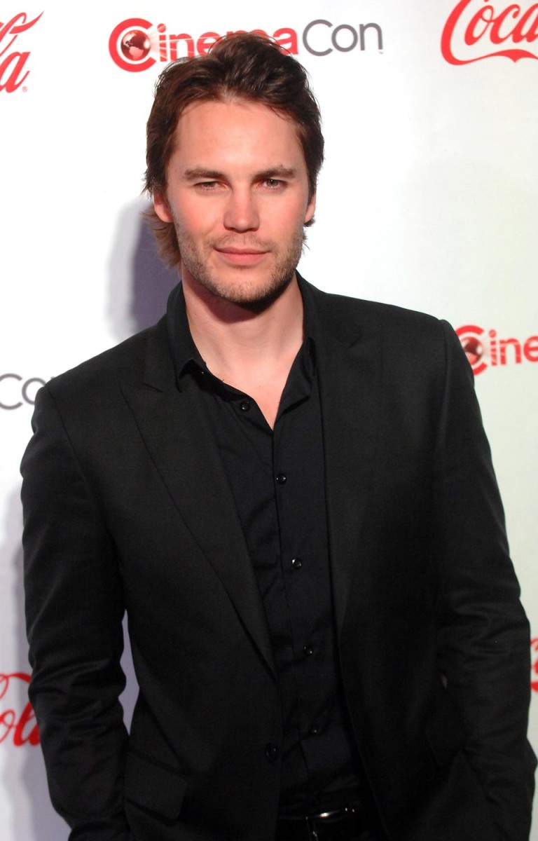 Taylor Kitsch: pic #533801