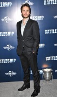 photo 13 in Taylor Kitsch gallery [id534527] 2012-09-21