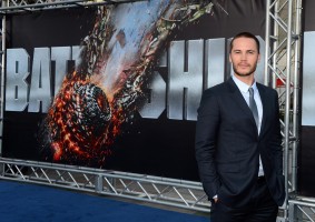photo 11 in Taylor Kitsch gallery [id530536] 2012-09-10