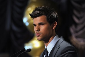 photo 23 in Taylor Lautner gallery [id404495] 2011-09-19