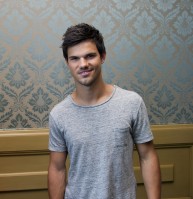 photo 4 in Taylor Lautner gallery [id640566] 2013-10-21