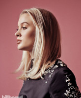 Zara Larsson photo #