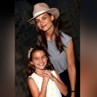 Katie Holmes Wants Her Kid To Have A Stable Childhood 