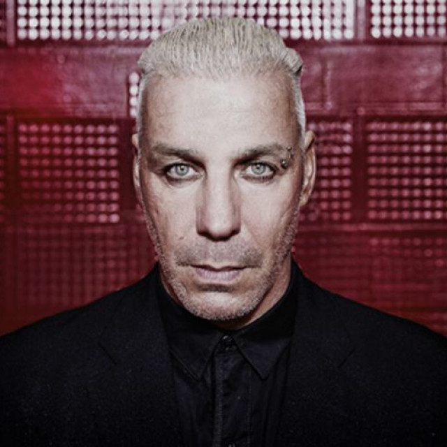 The leader of the Rammstein group, through the coronavirus, was resuscitated