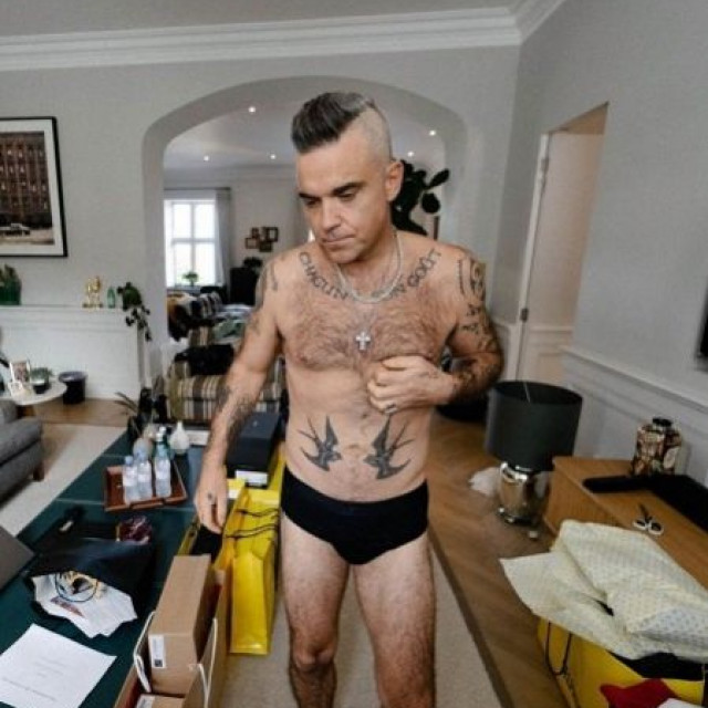 Robbie Williams shared an unusual way to lose weight