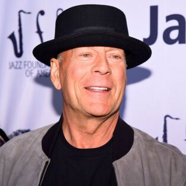 Bruce Willis demands from his daughter to give birth to a grandson