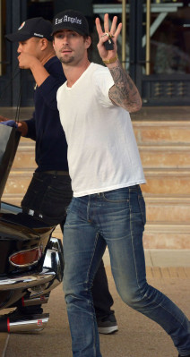 photo 16 in Adam Levine gallery [id555620] 2012-11-22 00:00:00