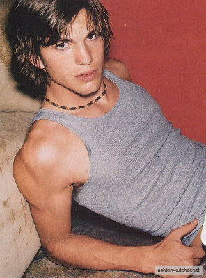photo 7 in Ashton Cutcher gallery [id35878] -0001-11-30 00:00:00