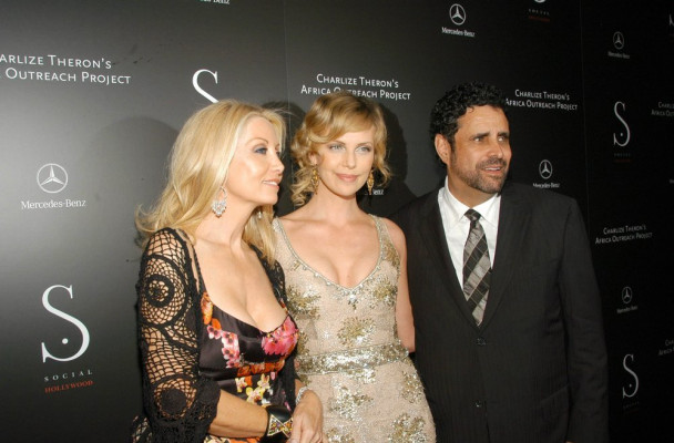 Charlize Theron pic #465877
