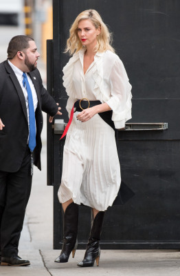 Charlize Theron pic #1018903