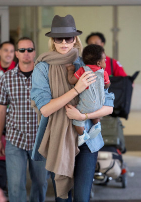 Charlize Theron pic #493993