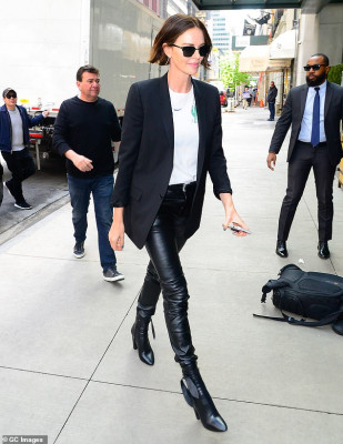 Charlize Theron pic #1129580