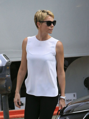 Charlize Theron pic #616976