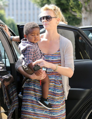 Charlize Theron pic #580792