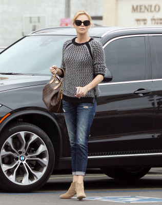 Charlize Theron pic #777673