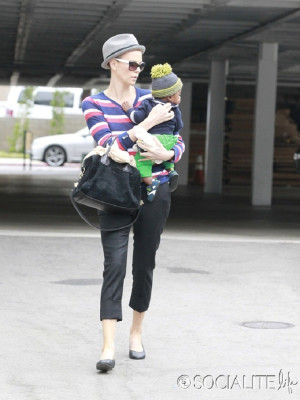 Charlize Theron pic #585161