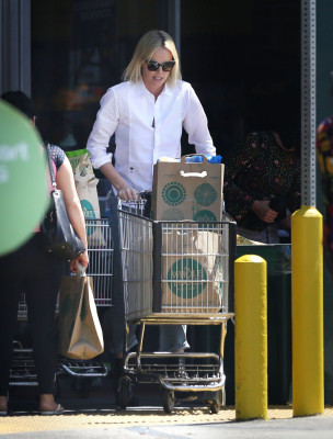 Charlize Theron pic #942304