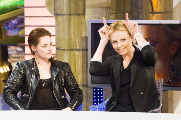 Charlize Theron pic #498221