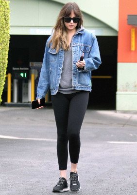 Dakota Johnson pic #995545