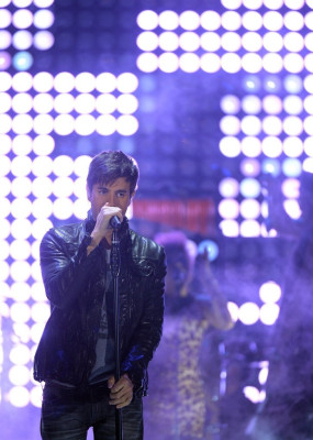 photo 5 in Enrique Iglesias gallery [id648510] 2013-11-26 00:00:00