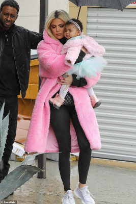photo 25 in Khloe Kardashian gallery [id1113704] 2019-03-12 00:00:00