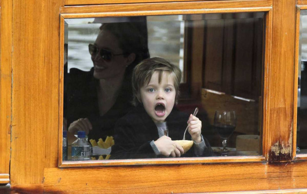 photo 10 in Jolie-Pitt gallery [id460789] 2012-03-16 00:00:00