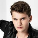 Jeremy Irvine icon 128x128