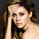 Nicola Peltz icon 128x128