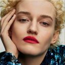 Julia Garner icon 128x128