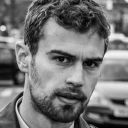 Theo James         icon 128x128