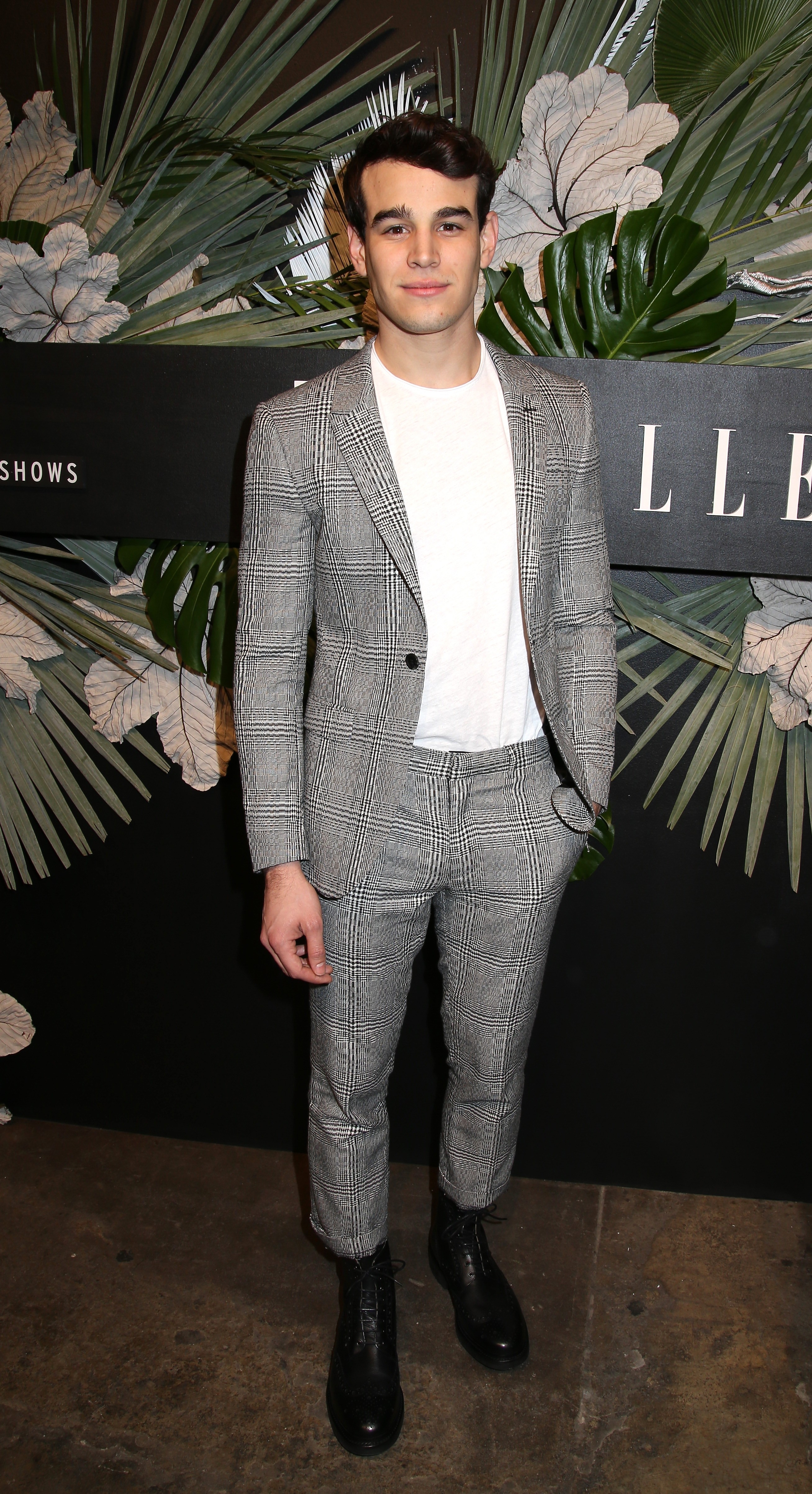 Alberto Rosende photo 4 of 0 pics, wallpaper photo 961600 ThePlace2