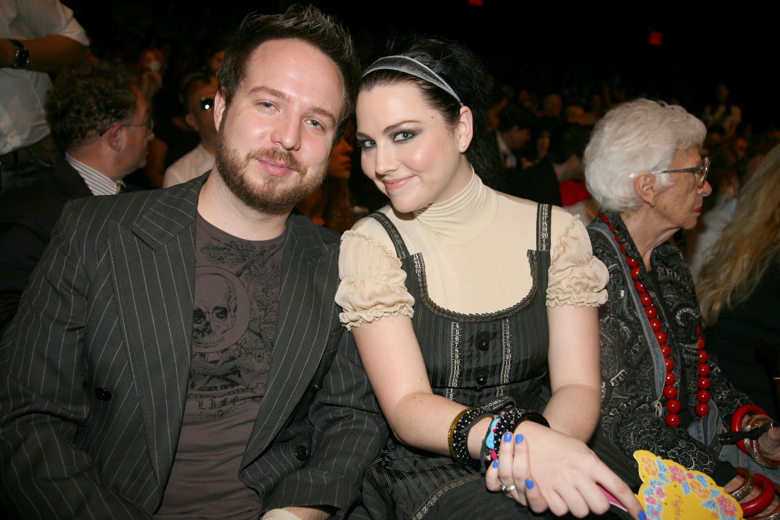 Amy Lee photo gallery.