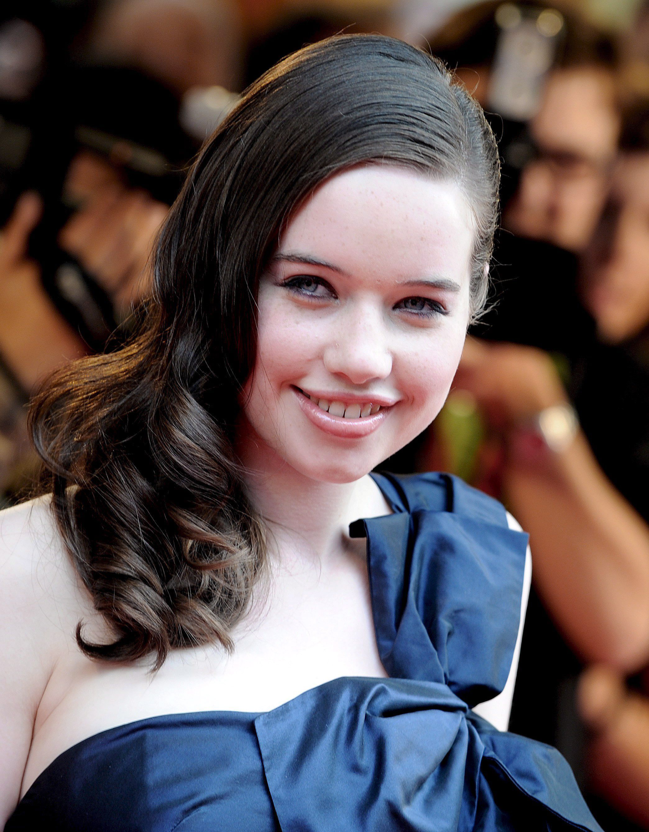 Number of votes: 5. There are 169 more pics in the Anna Popplewell photo ga...