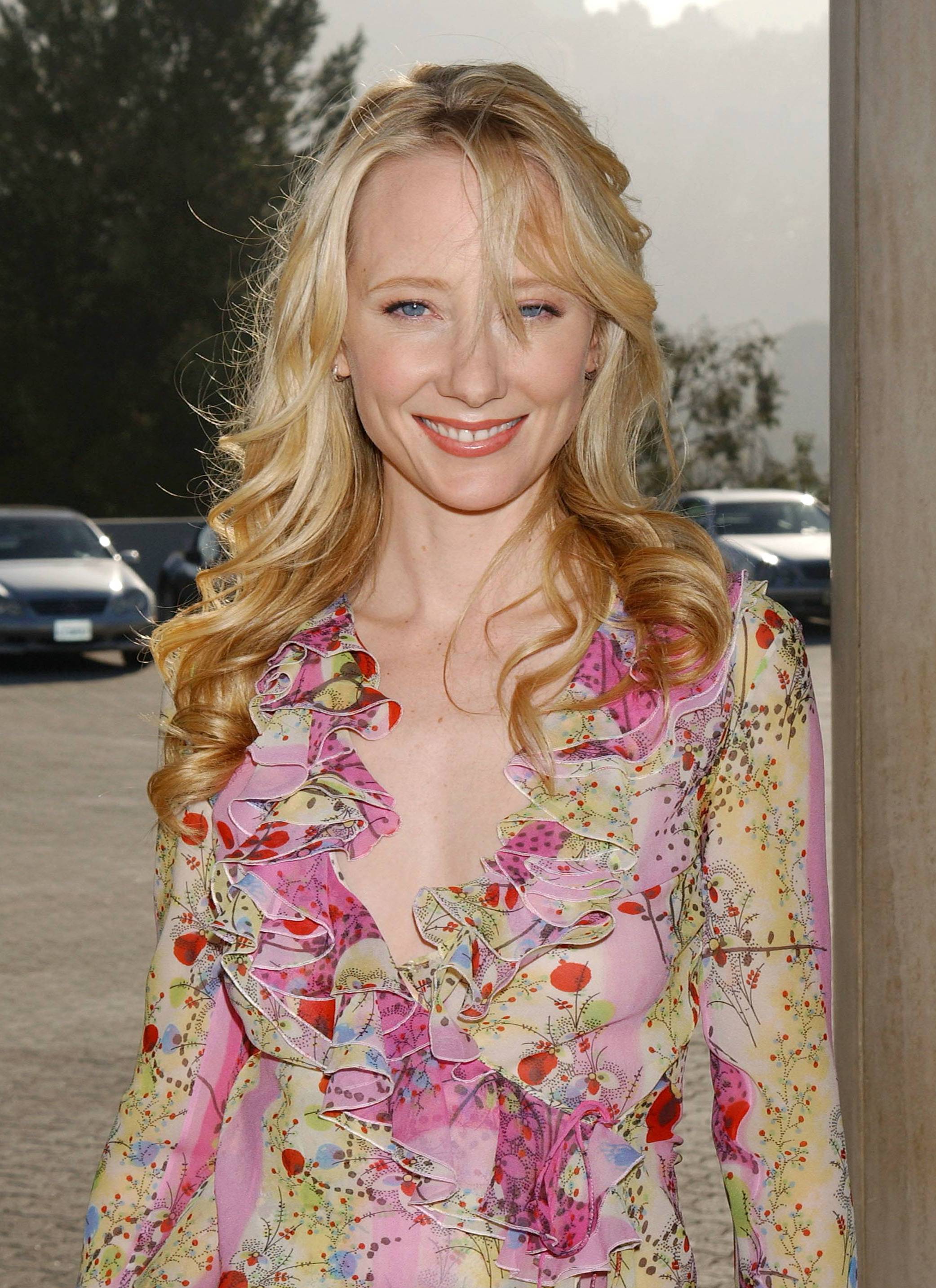 Anne Heche photo 35 of 120 pics, wallpaper - photo #234231 - ThePlace2