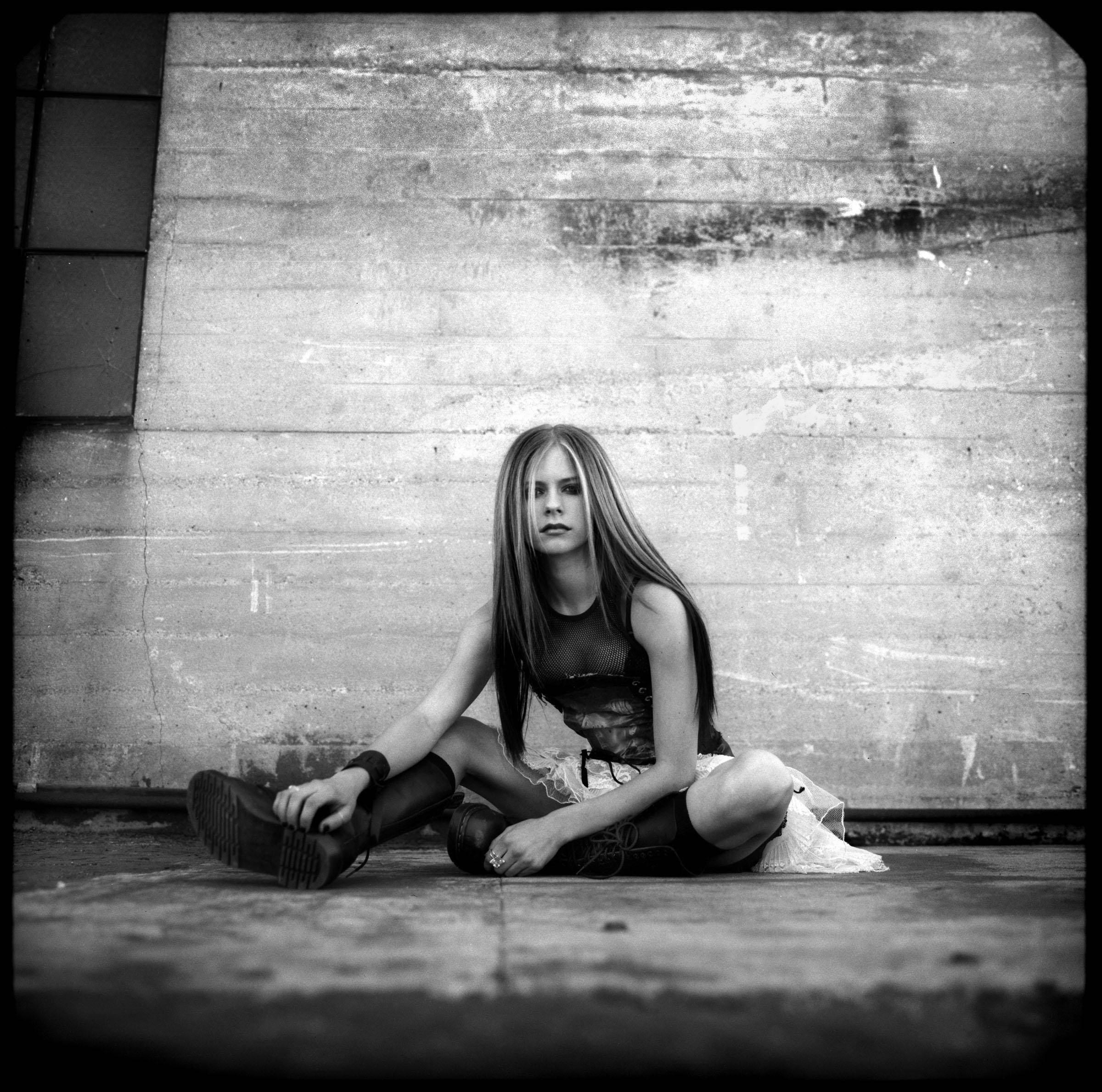 Avril Lavigne photo 19 of 1429 pics, wallpaper - photo #14960 - ThePlace2
