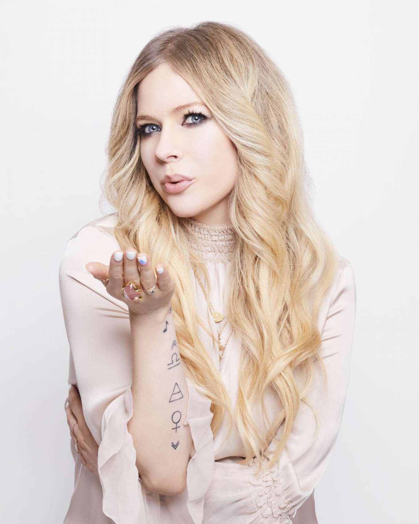 Avril Lavigne Photo 1251 Of 1268 Pics Wallpaper Photo Theplace2