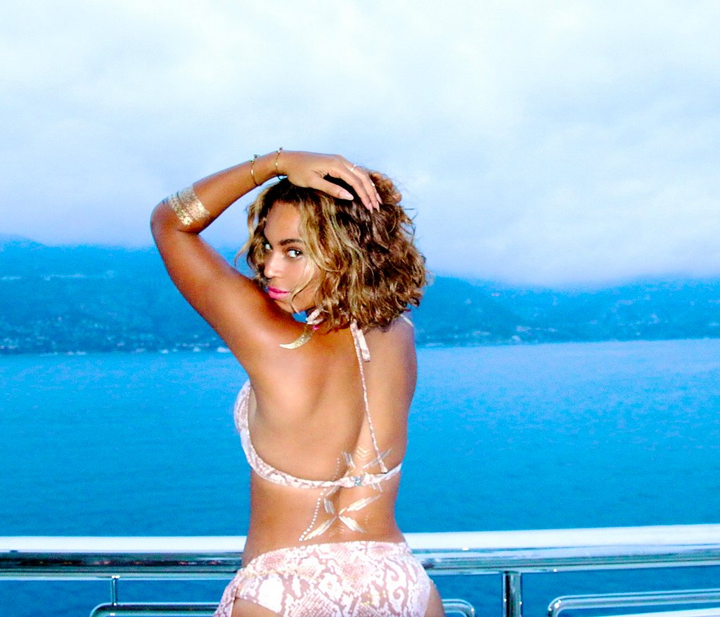 Number of votes: 1. There are 7776 more pics in the Beyonce Knowles photo g...