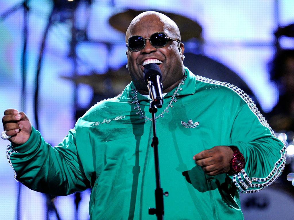 There are 38 more pics in the Cee Lo Green photo gallery. 
