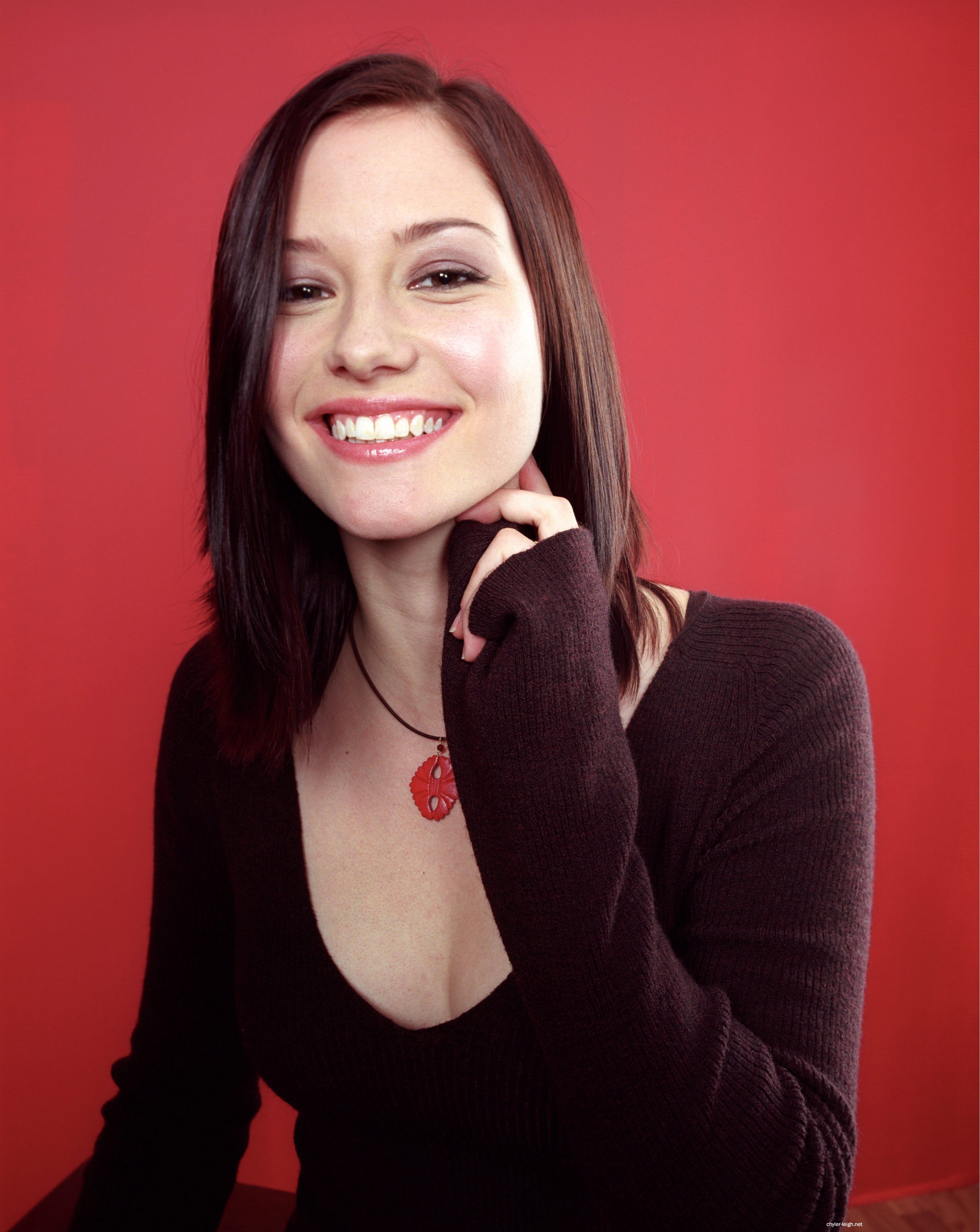 Chyler Leigh Chyler Leigh photo 12 of 1 pics, wallpaper - photo #1265392 - ThePlace2
